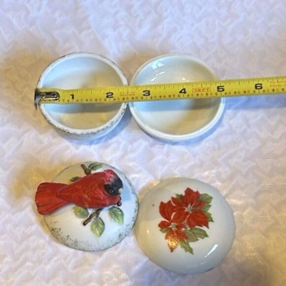 Cardinal red bird figure and poinsettia jewelry box bowls small cute knick knack - Picture 10 of 16